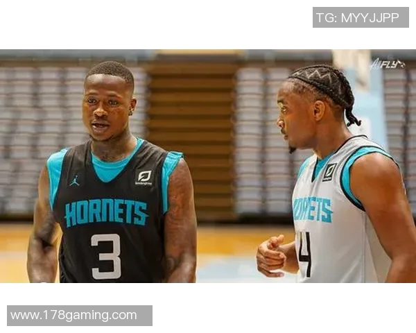 特里罗齐尔带领球队奋勇争先展现领袖风范与比赛激情